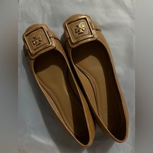 Tory Burch Brown Square Toe Logo Flat shoes